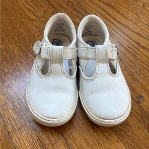 Keds Daphne T-strap Sneaker